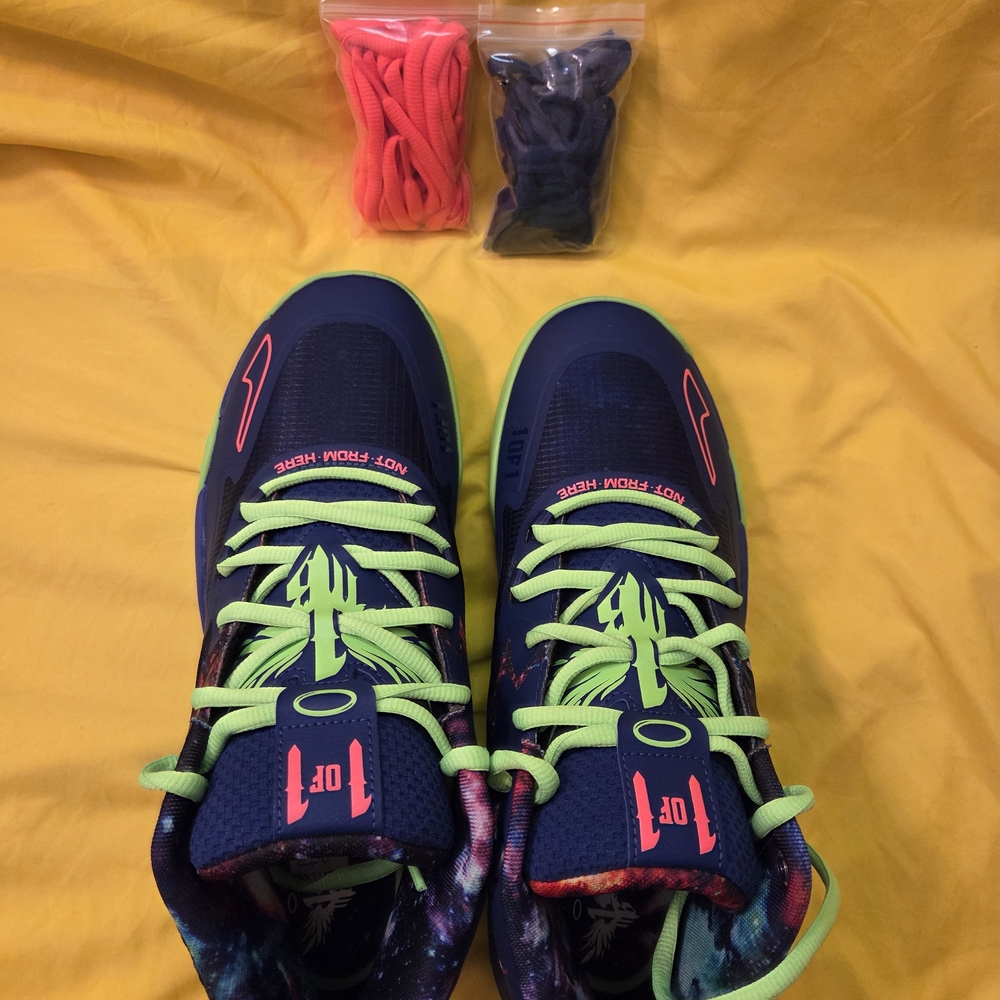 LaMelo Galaxy (Worn) Original Box - Picture 3 of 8